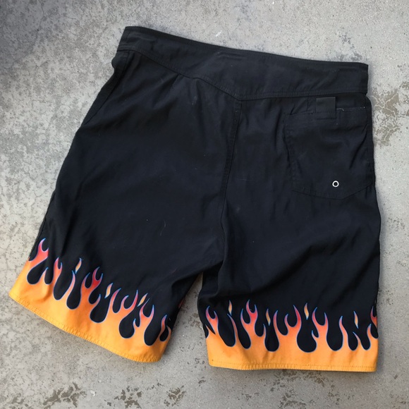 Vintage Von Dutch Flamin’ Board Shorts, used - Picture 7 of 9